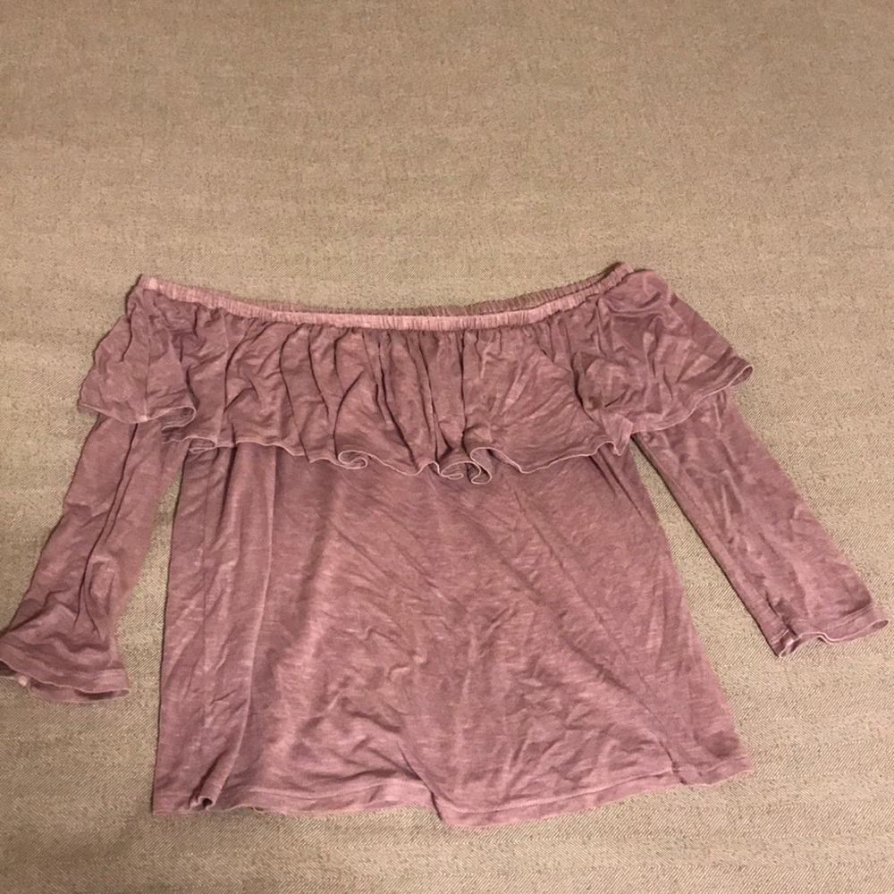 American Eagle off the shoulder top